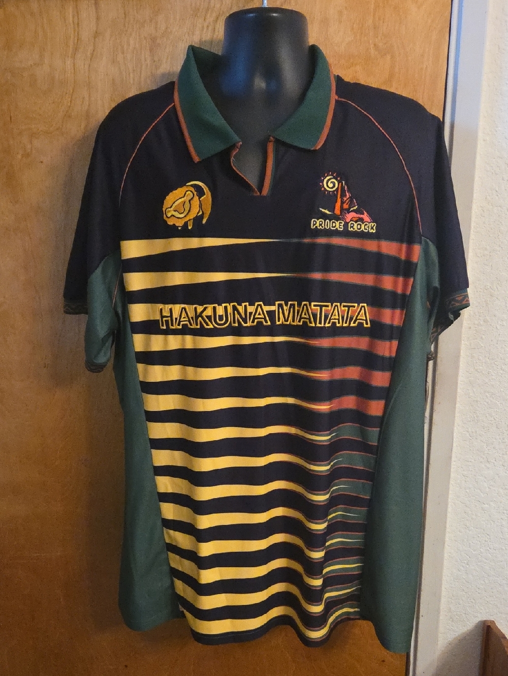 Disney Our Universe The Lion King Mufasa Hakuna Matata Soccer Jersey Size XXL